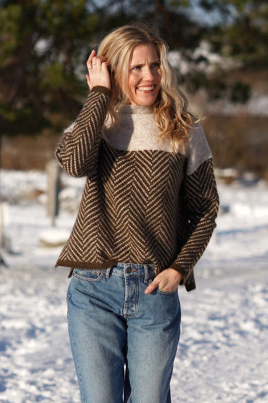 Alice™ | Trendy Oversized Turtleneck