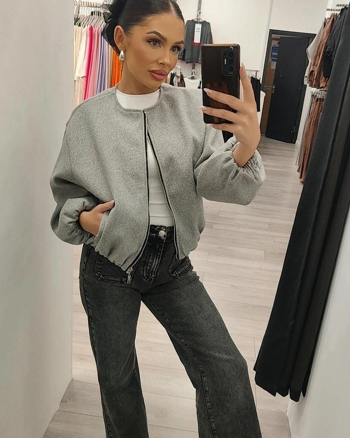 Szara kurtka typu bomber z marszczeniami i rękawami typu balon