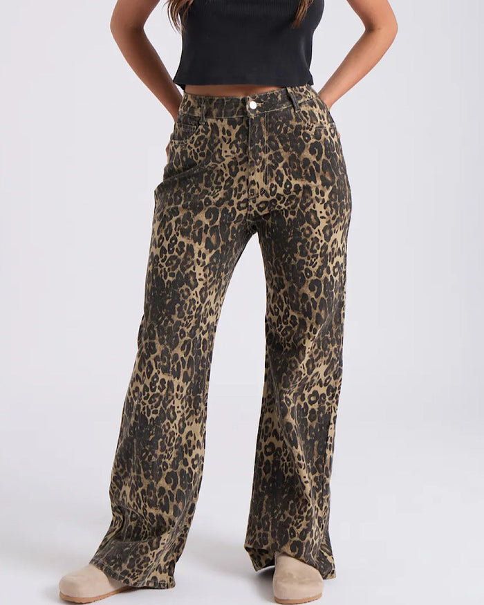 Jeansy z szerokimi nogawkami i nadrukiem w panterkę